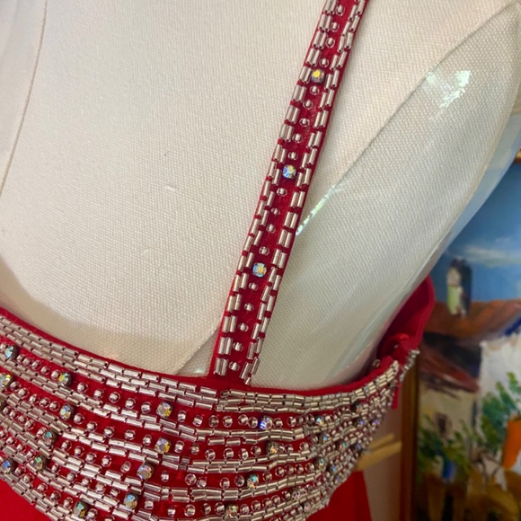 Ladies Size Large Beaded Red Formal Dress - Picture 5 of 8